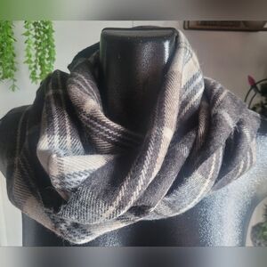 Wind River Black and Taupe Wool Blend Plaid Scarf